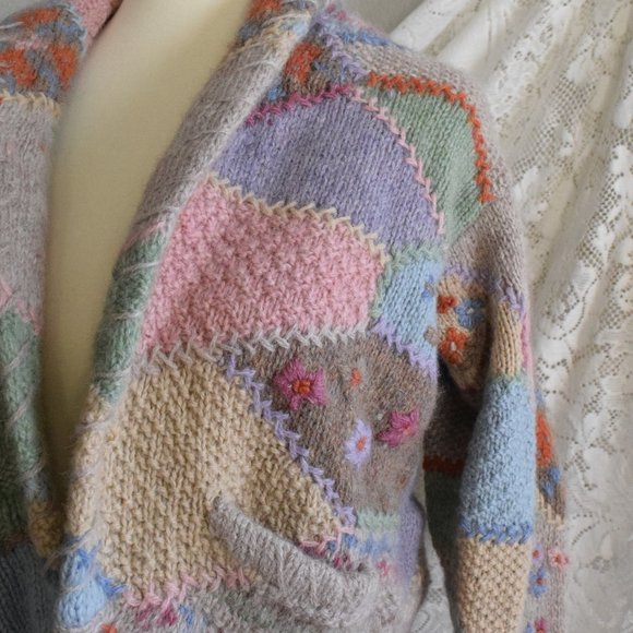 Vintage shetland wool sweater with a unique patch - Picture 6 of 8